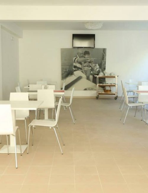 1897927_1381893462081021_2131354816_n